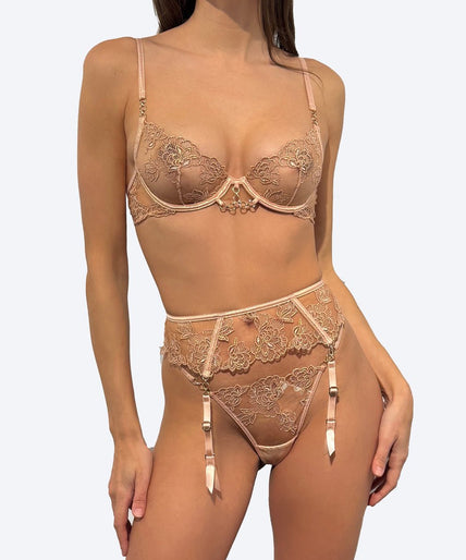 Shikkosa Illusion Beugelbeha in Soft Peachy Shikkosa Illusion Underwire Bra in Soft Peachy - Pleasurements